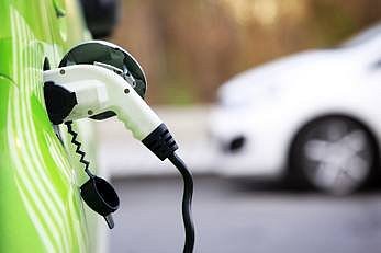 Dobíjení elektromobilu
